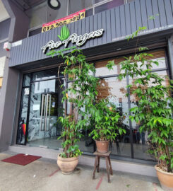 Five Fingers | Vegetarian Cafe