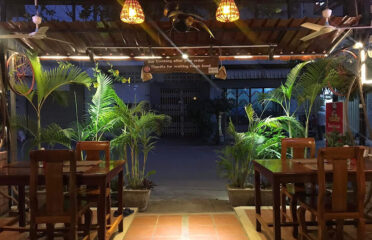 Coconut Lyly Restaurant & Cooking School
