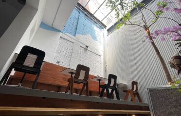 OOO Cafe & Bistro 蔬食餐酒館