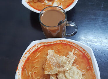 Qin Zhen Vegetarian Restaurant 情真素食舘