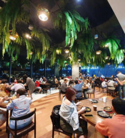 Leaf Corner Tai Seng Point 慈素餐馆