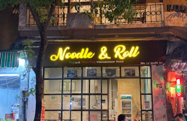 Noodle & Roll