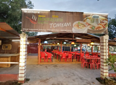 Noorayuni Tomyam Seafood