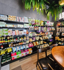 Leaf Corner Jurong West 慈素餐馆