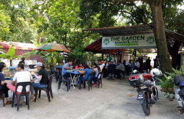 THE GARDEN BANANA LEAF