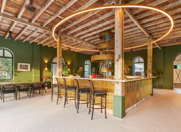 Paloh Restaurant & Bar