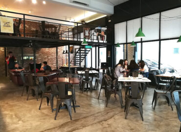 Zeppelin Restaurant Miri