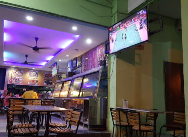 Modern Family Restaurant